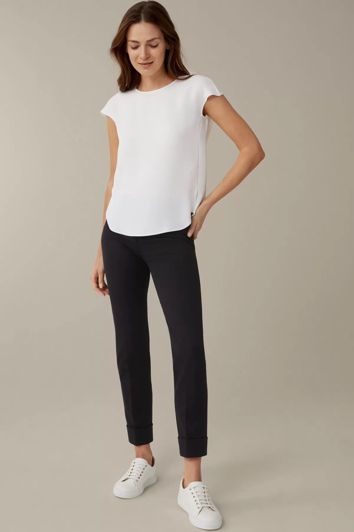 Discount Baumwoll-Bi-Stretch-Chino Mit Umschlag In Damen Hosen & Jeans