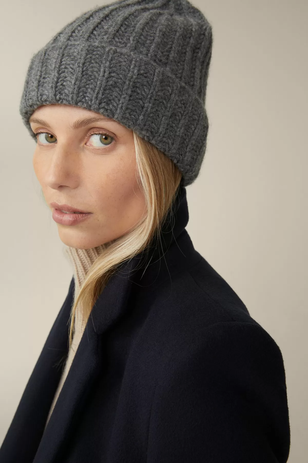 Shop Schurwoll-Cashmere Mutze In Damen Mutzen & Schals
