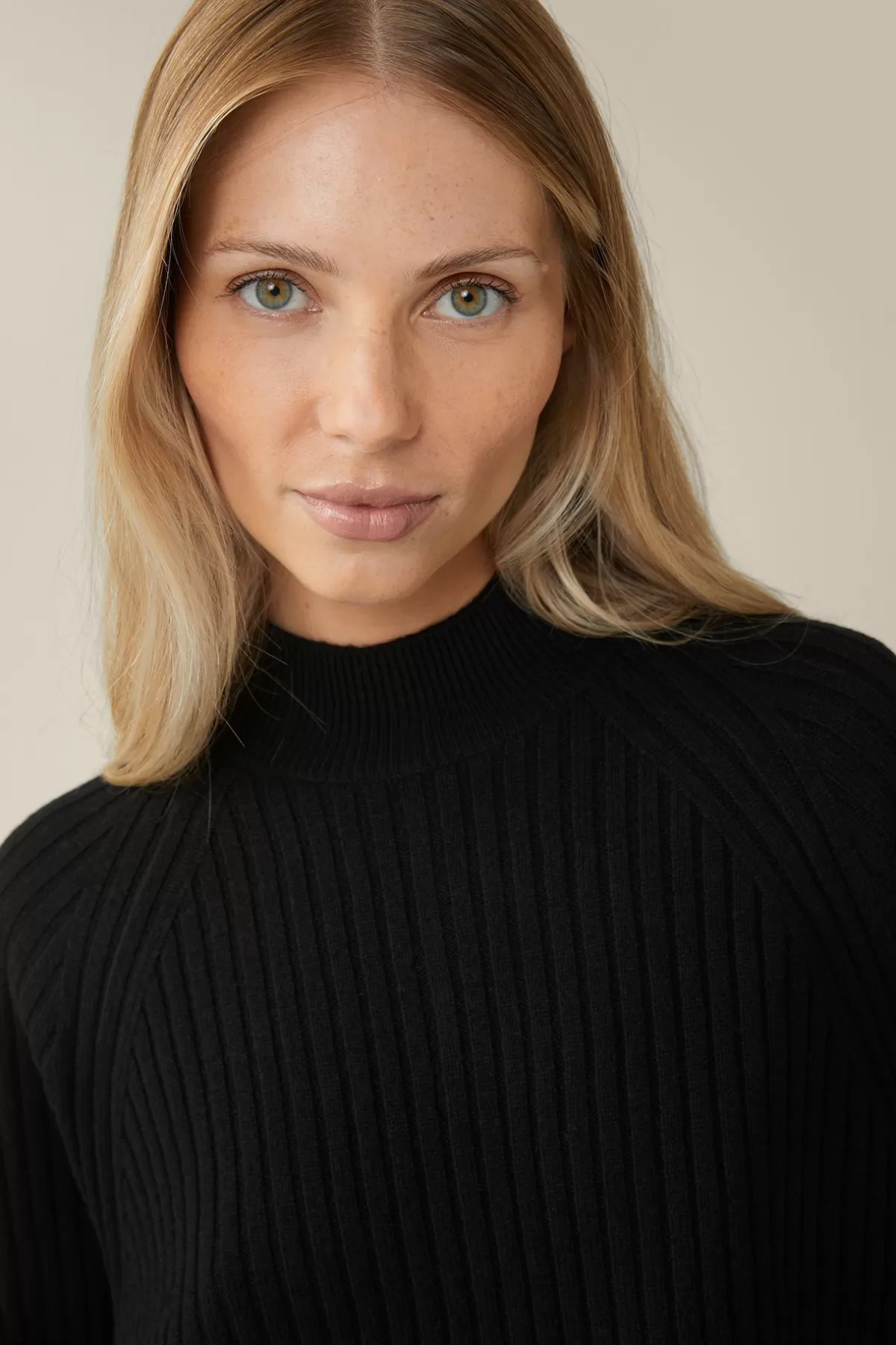 Fashion Schurwoll-Cashmeremix-Ripp-Strick-Pullover In Damen Strick