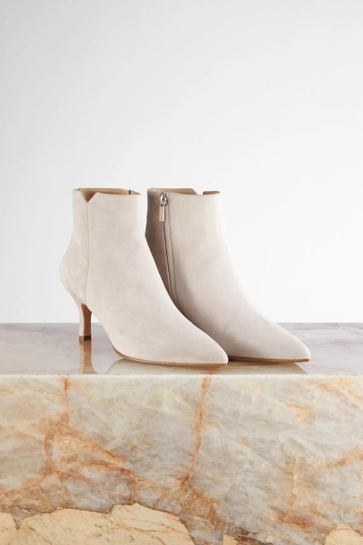 Hot Stiefelette Aus Ziegenveloursleder By Unutzer In Damen Schuhe