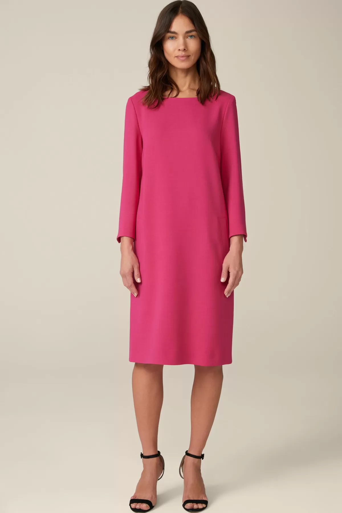 Shop Wollcrepe-Kleid In Damen Kleider & Overalls