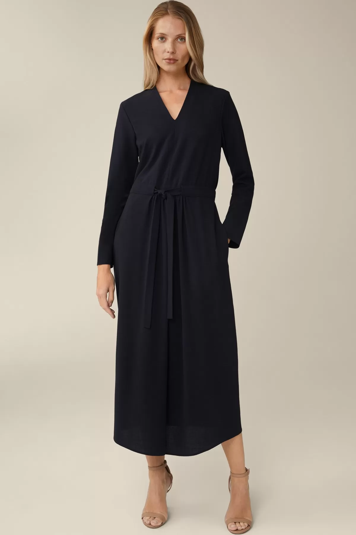Flash Sale Wollcrepe-Kleid In Midi-Lange In Damen Kleider & Overalls